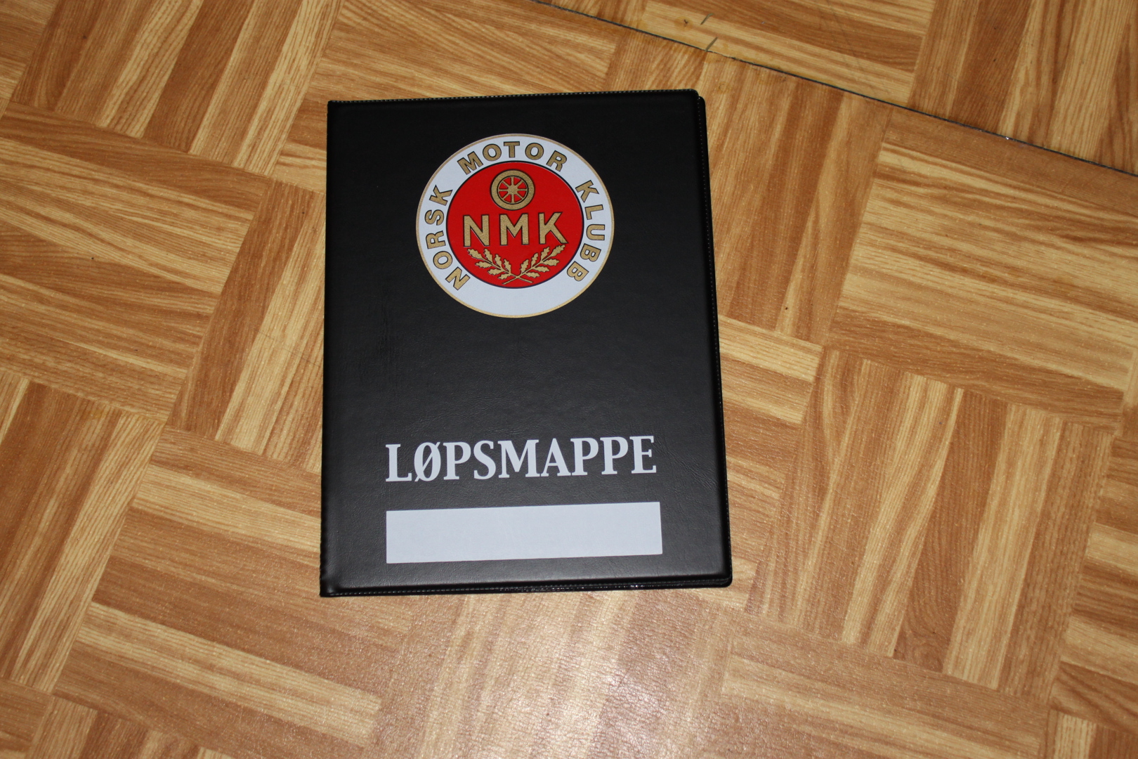 Vi selger løpsmapper