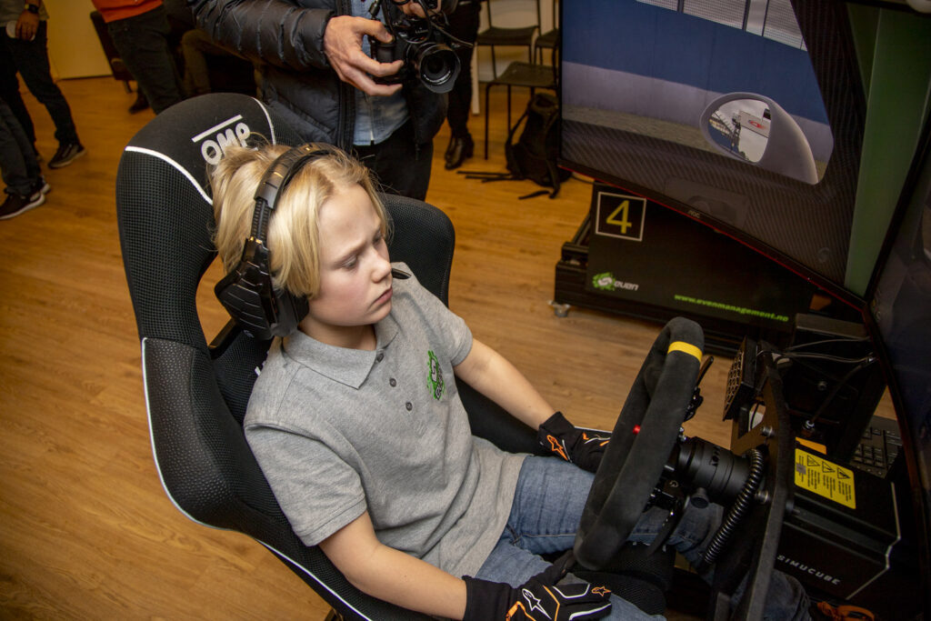 Oskar Biksrud debuterte i racing