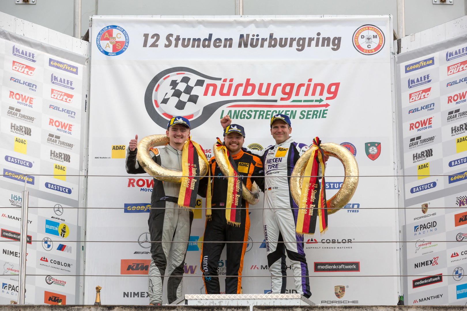 Sindre Setsaas imponerer sammen med teamet